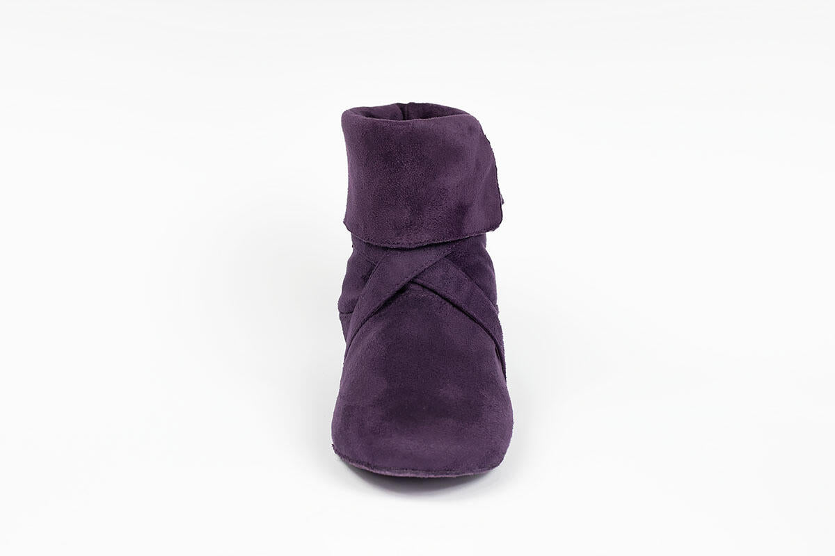 Popular "Urban Vibe" style suede sole Line Dance Boots. Available in 6 Colors.