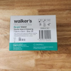 Walker's No-per Isleland Sterile Crossings Feline Jelly cat food packaging on a wooden surface